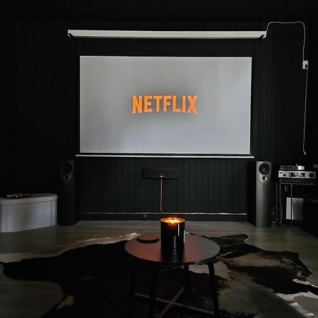 Black Box Cinema Appartement Avec Balneo Épinal Buitenkant foto