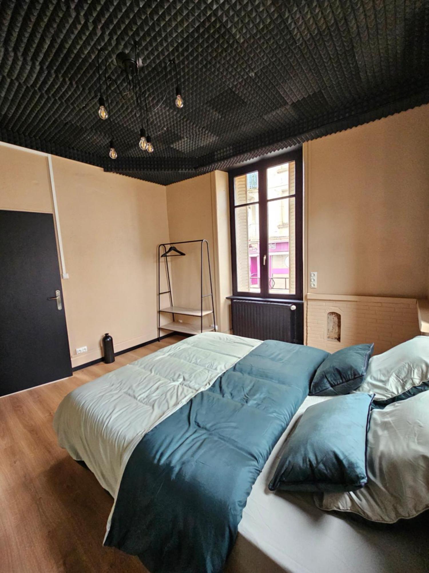Black Box Cinema Appartement Avec Balneo Épinal Buitenkant foto