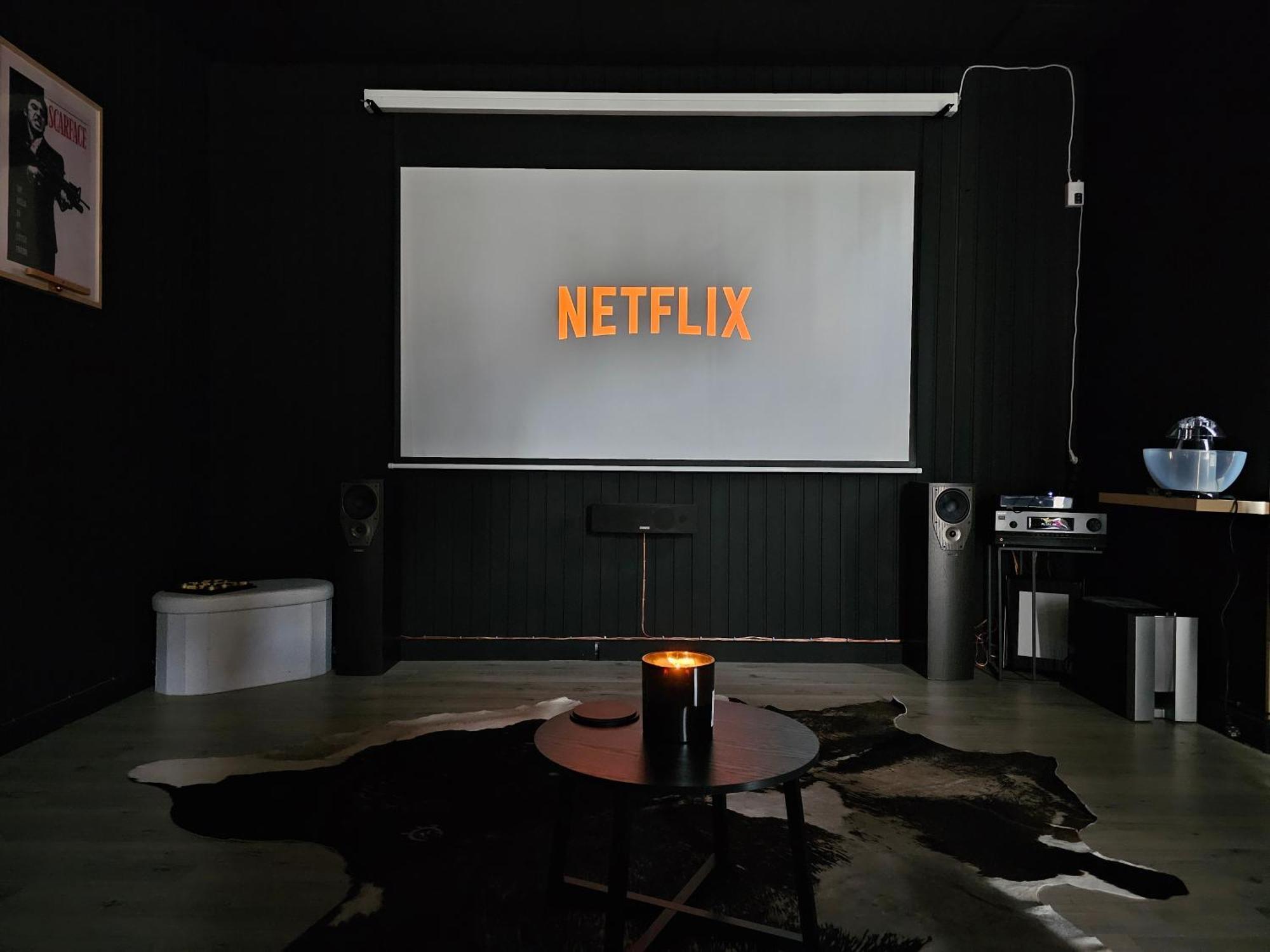 Black Box Cinema Appartement Avec Balneo Épinal Buitenkant foto